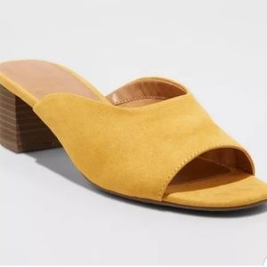 Universal Thread Rosalyn Block Heeled Mule